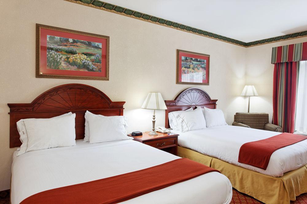 Holiday Inn Express & Suites Tupelo By Ihg Szoba fotó